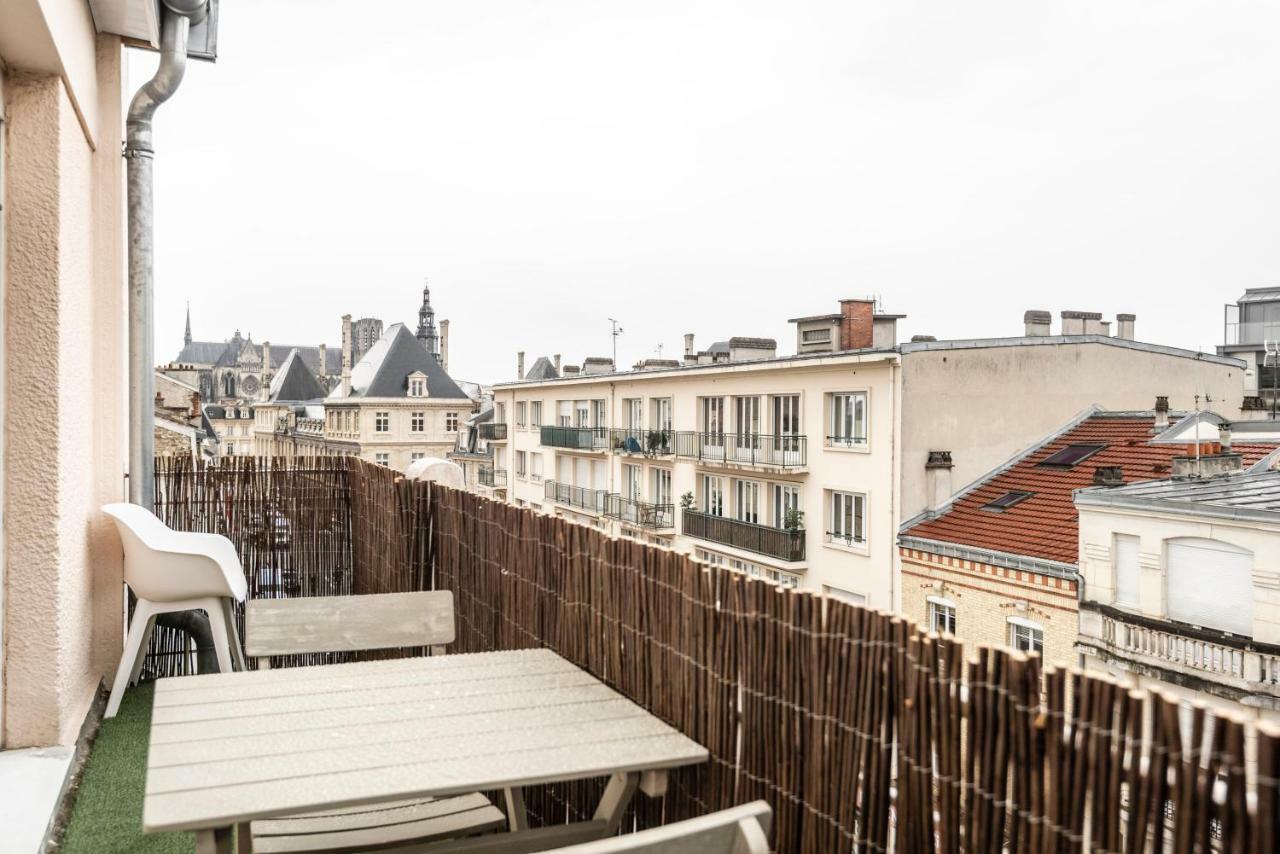 Chic B&B + Balcony - Hyper Center Reims Exterior photo
